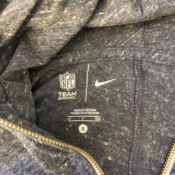 New England Patriots Nike Zip Up! - Picture 5 of 5